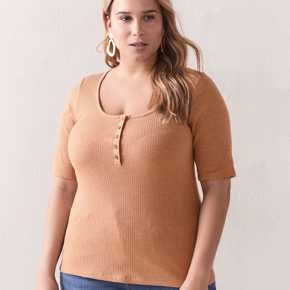Ribbed Short Sleeve Henley